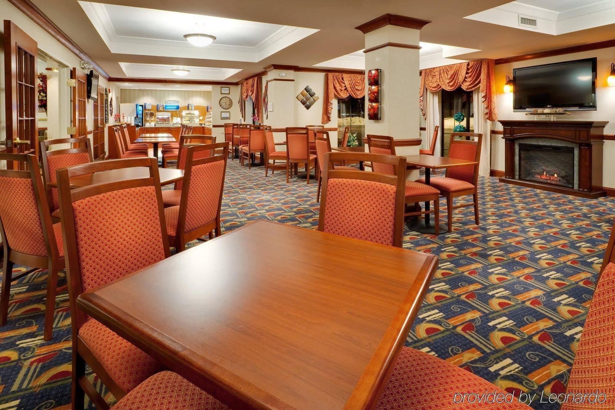 Holiday Inn Express Hotel & Suites Easton By Ihg Exterior foto